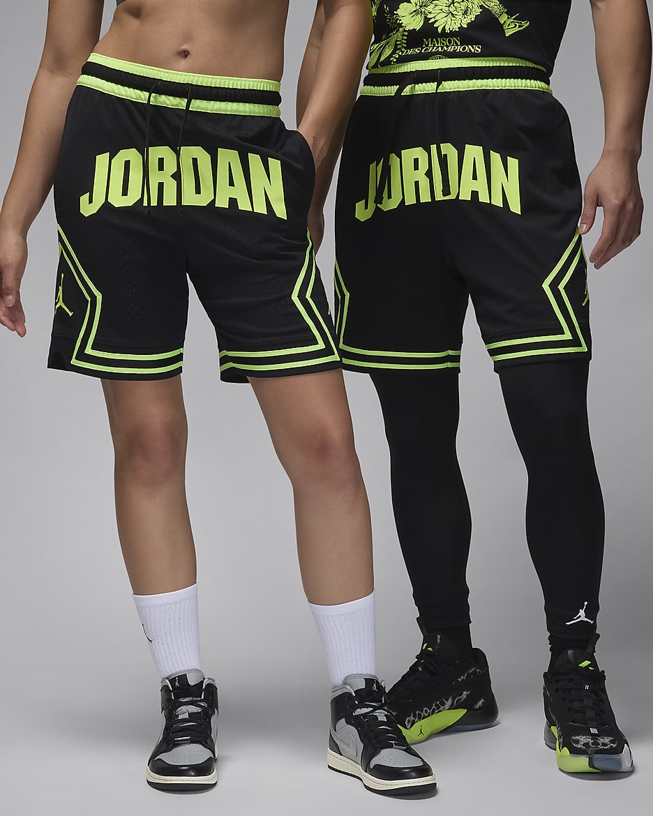 Black and green nike shorts new arrivals